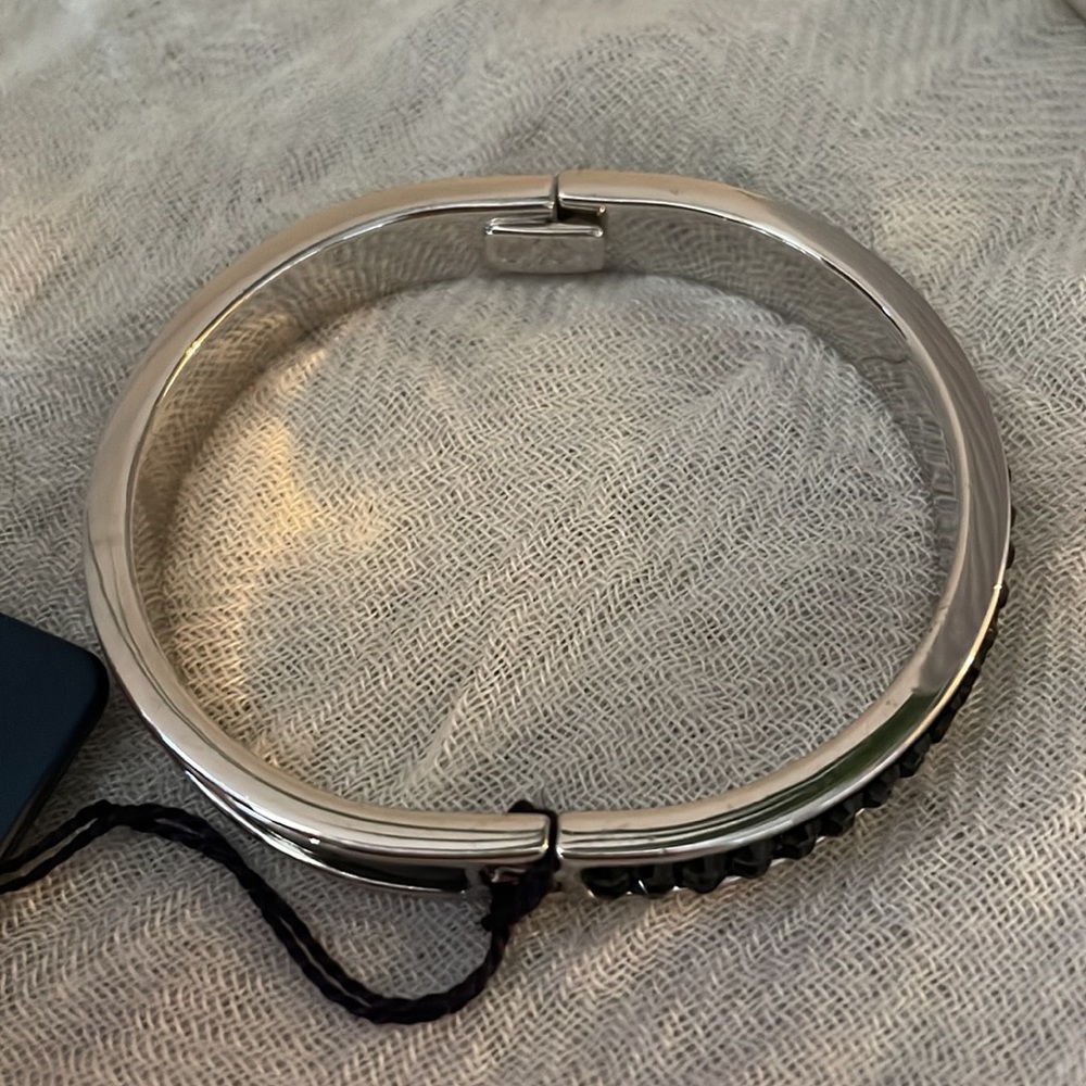 Swarovski BANG/RHD/JET W/BLK EPOXYTHIN Bangle NWT - Picture 4 of 6